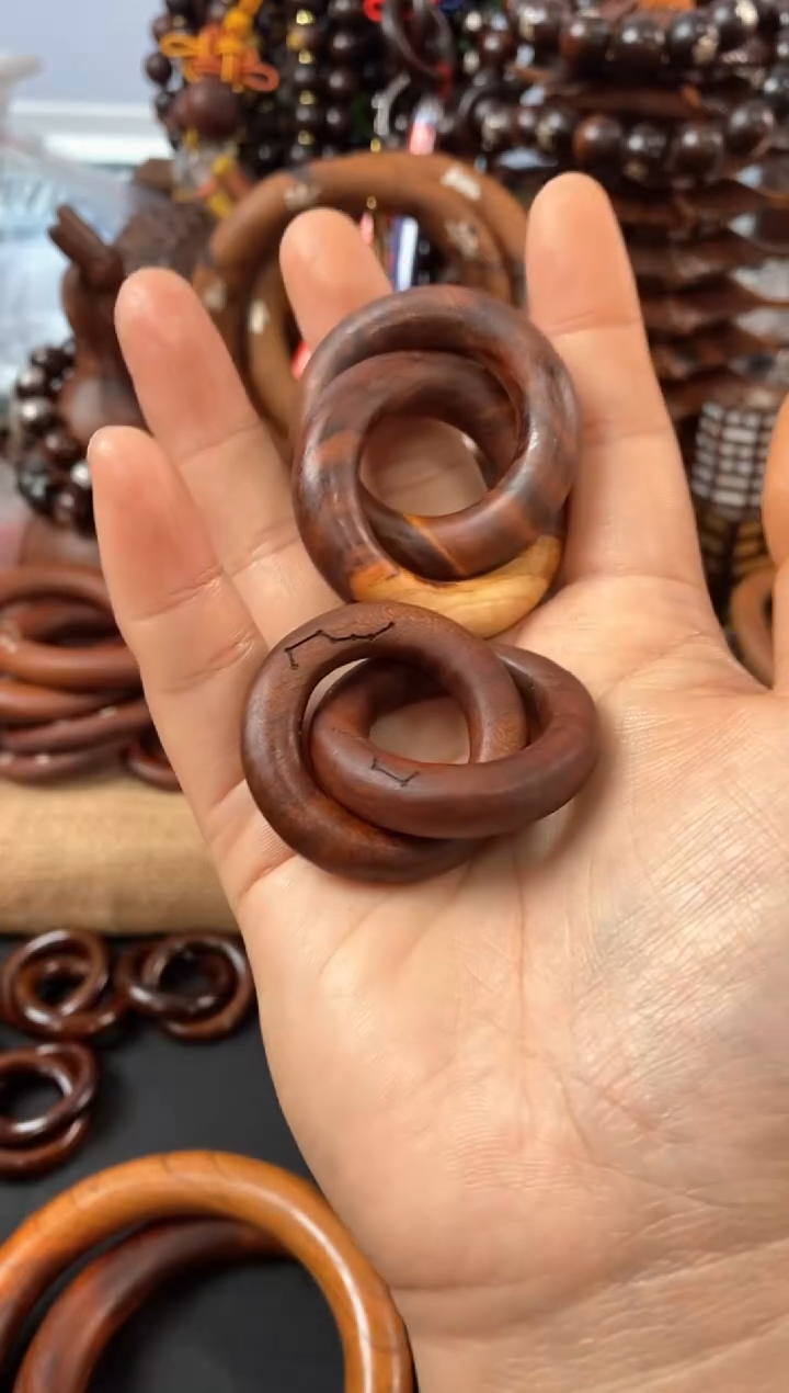 【闪购商品】木桃木小乾坤圈随机发货