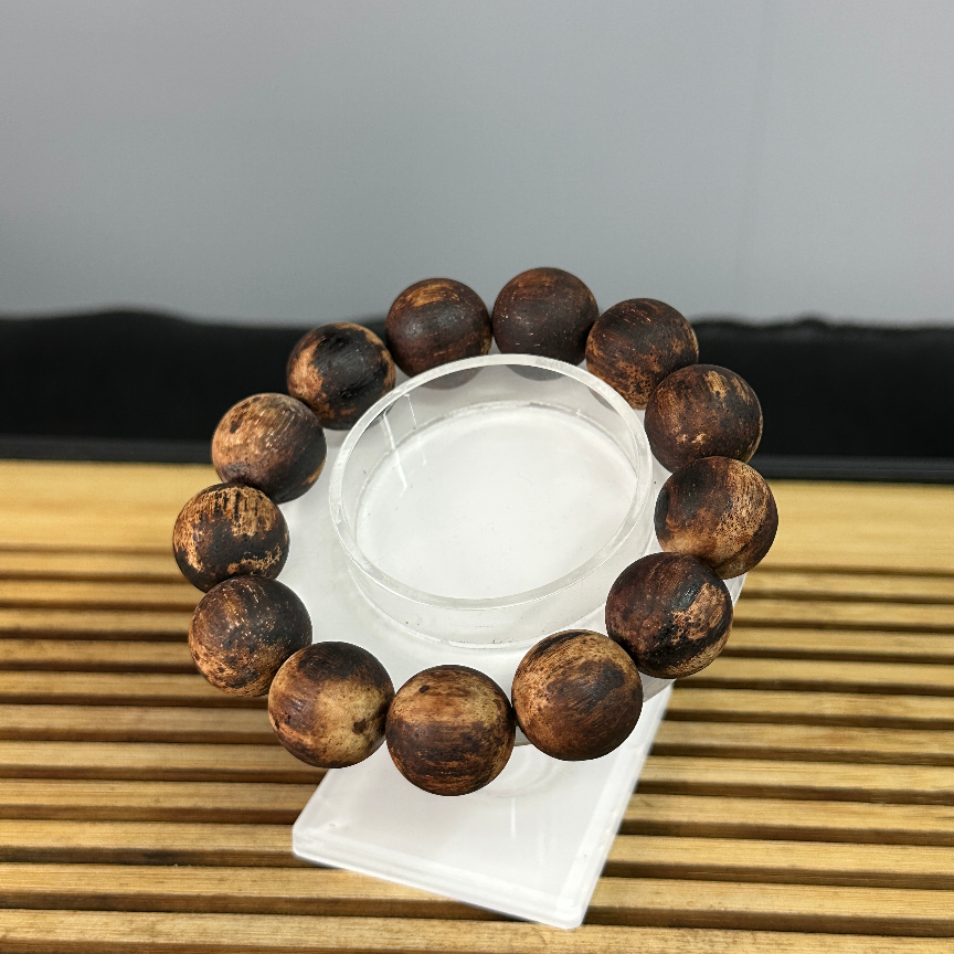 ZYCX-5109 降真香单圈 约：18mm*13颗