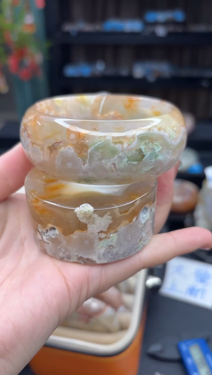 【闪购商品】石英质玉手镯未镶嵌25（63圈赠送镯心）