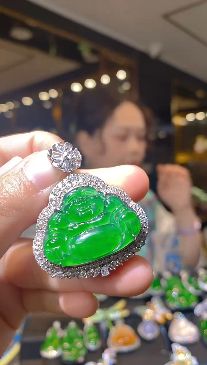 【闪购商品】翡翠吊坠(赠链)银S925镶嵌006（多样性发货）