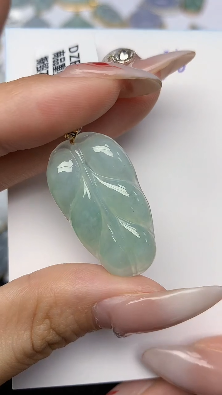 【闪购商品】翡翠颈饰18K金镶嵌天然翡翠A货