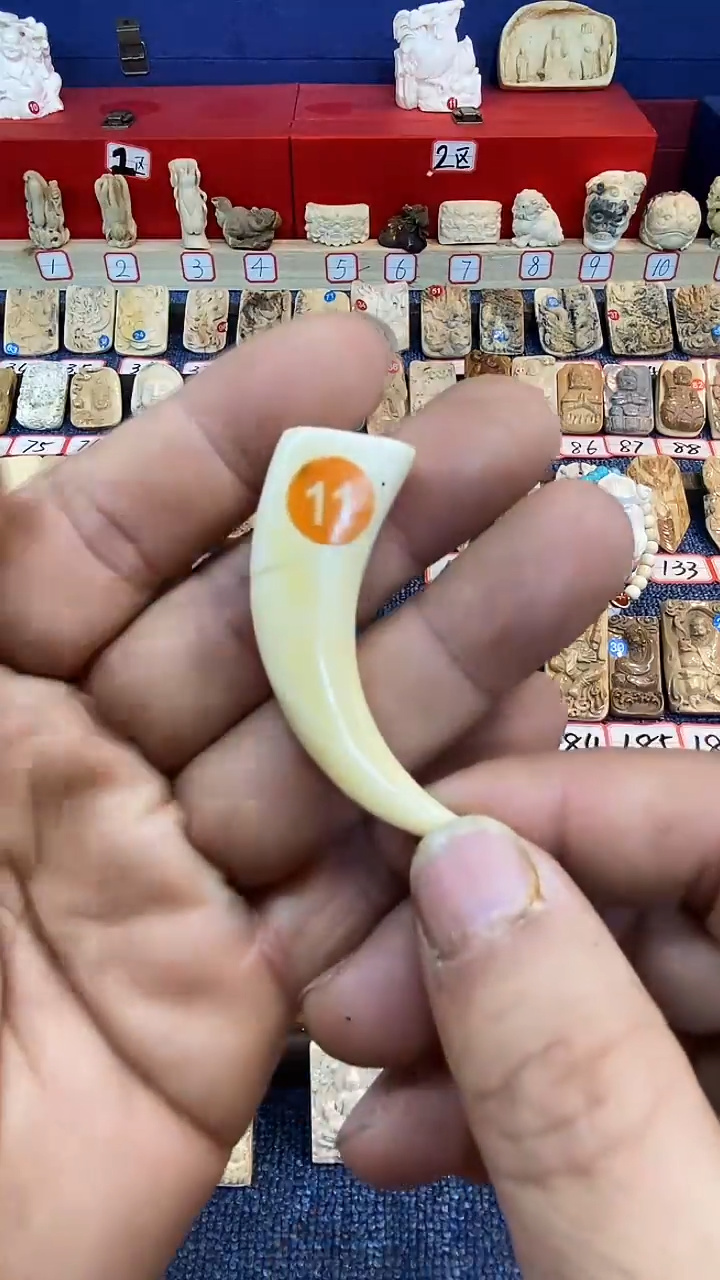 泥塑小把玩件摆件