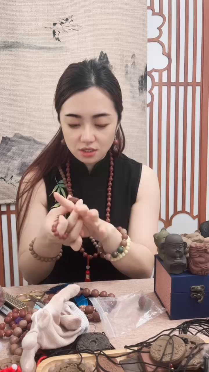 泥塑菊珀安神   莲花戒指