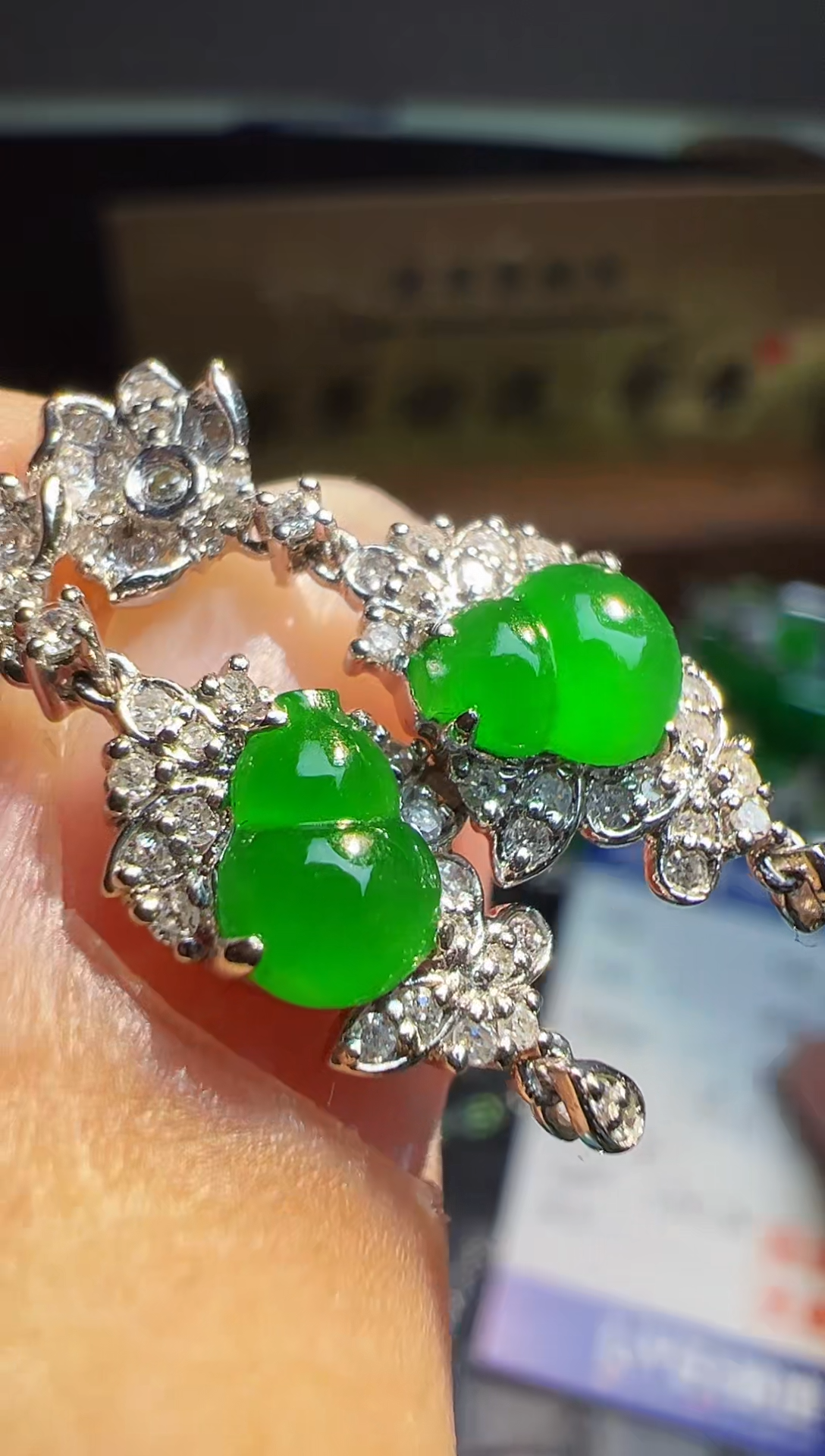 【闪购商品】翡翠耳饰18K金镶嵌翡翠回流