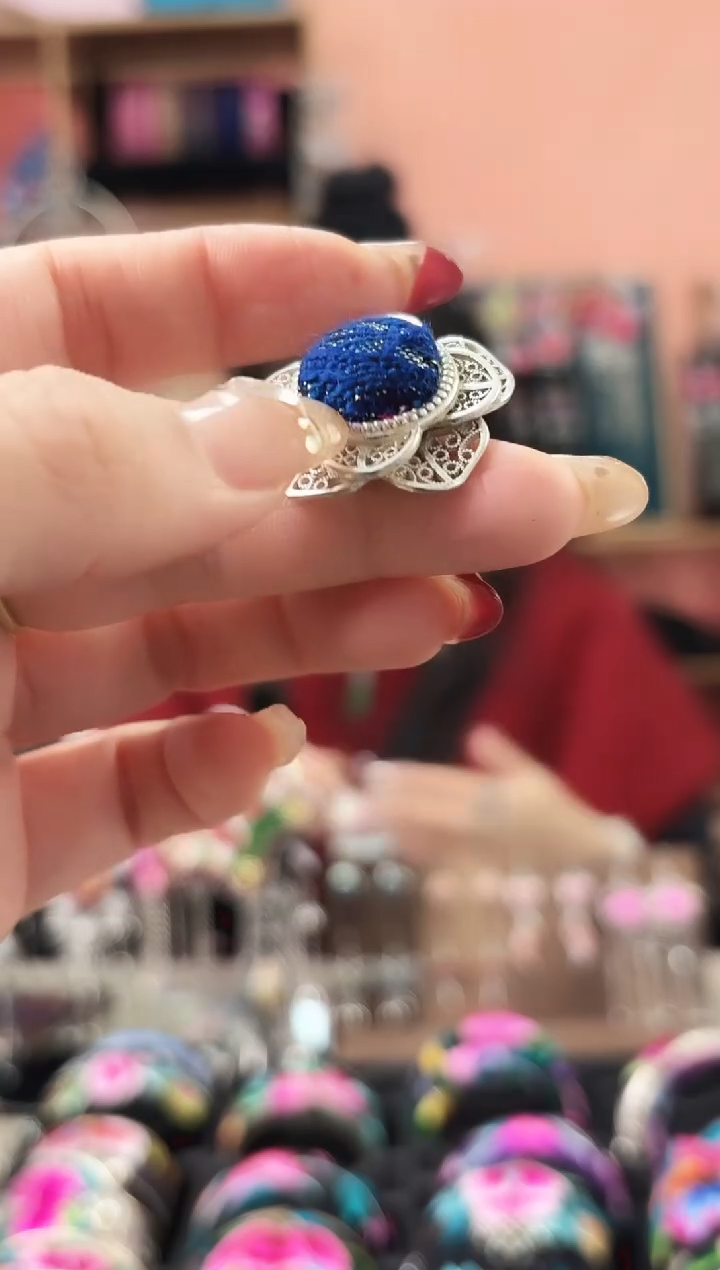 织绣艺枝独绣手工饰品164