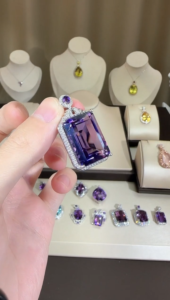 【闪购商品】紫晶颈饰银S925镶嵌16*22mm