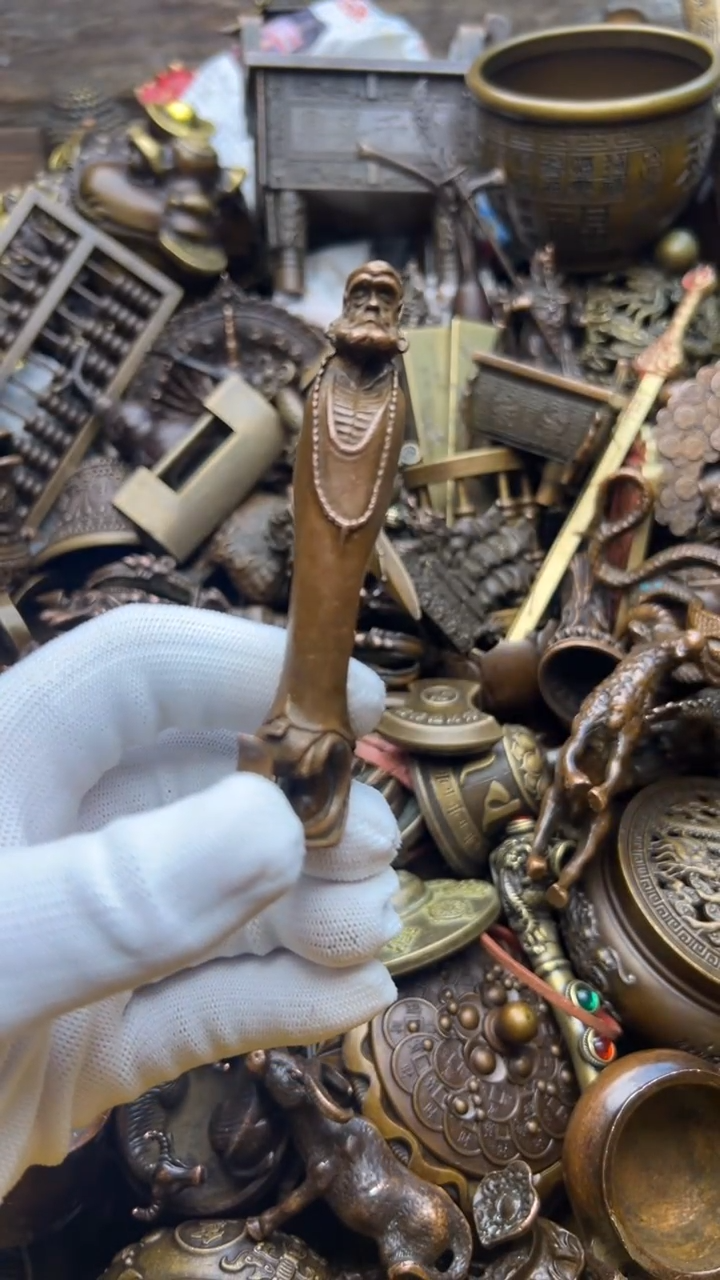 精美铜器，点击下单