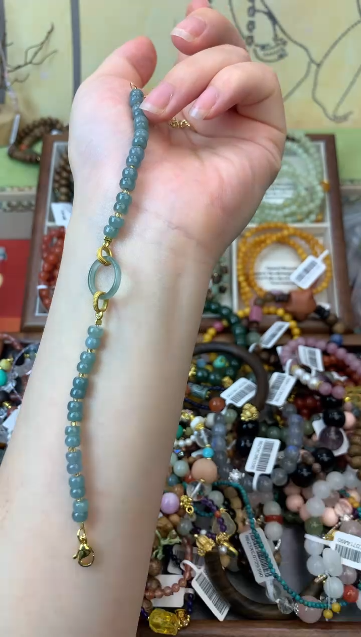 手饰翡翠未镶嵌241