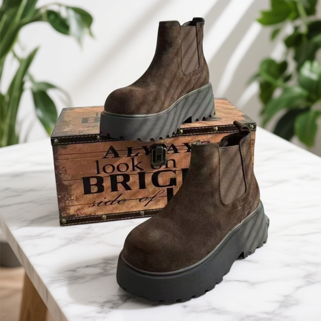 休闲复古港风真皮厚底加绒保暖防滑增高雪地靴冬季女短靴