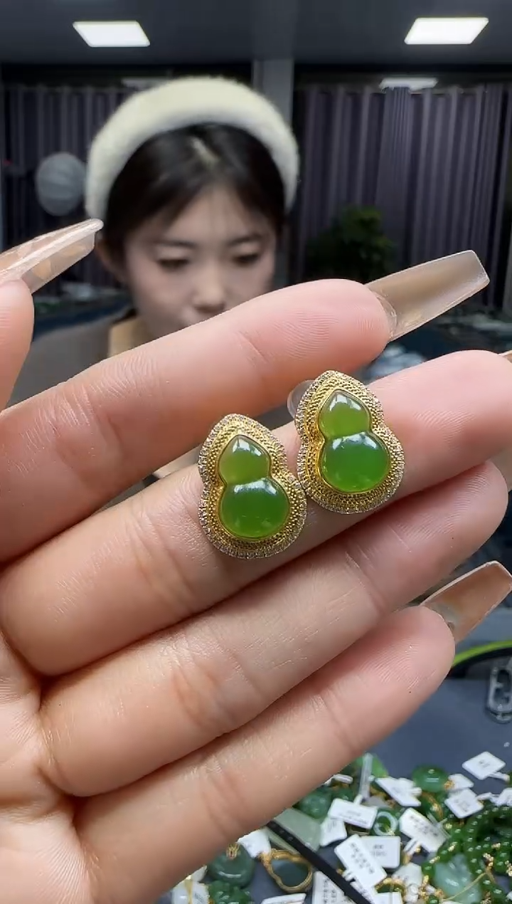 【闪购商品】和田玉耳饰18K金镶嵌1