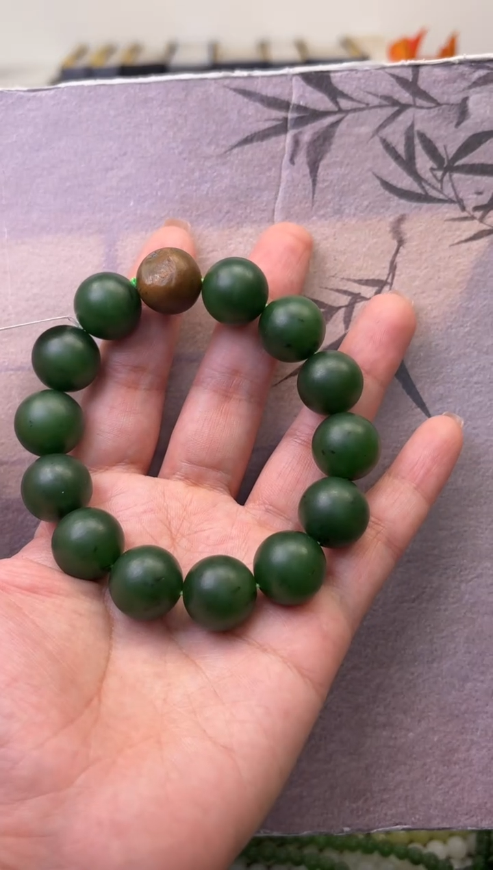 【闪购商品】和田玉（碧玉）手串未镶嵌手串