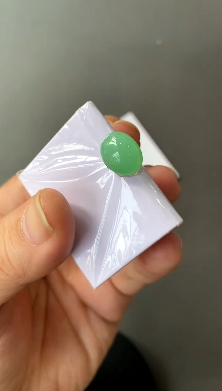 【闪购商品】定制翡翠未镶嵌蛋面