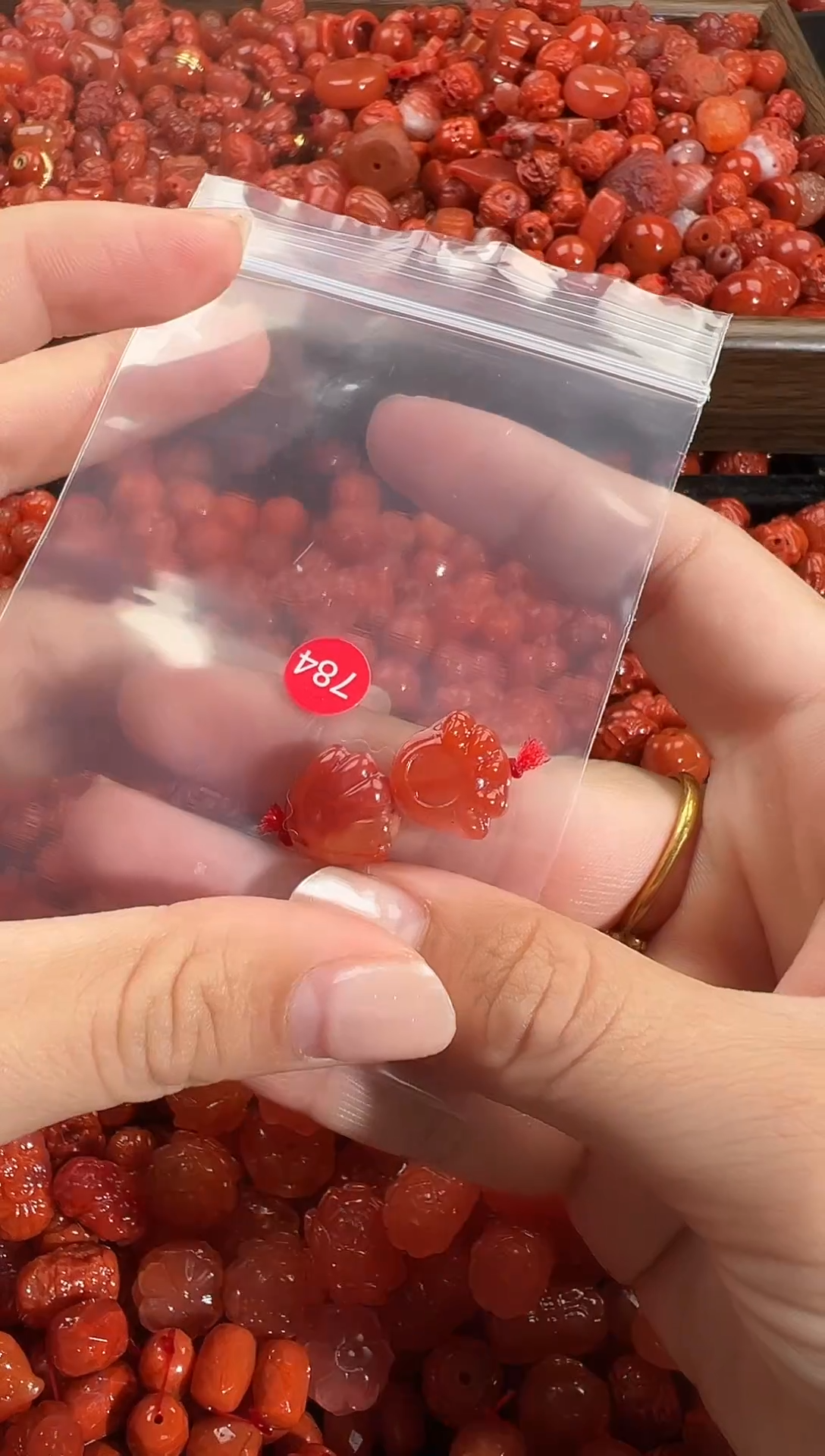 颈饰未镶嵌南红玛瑙1