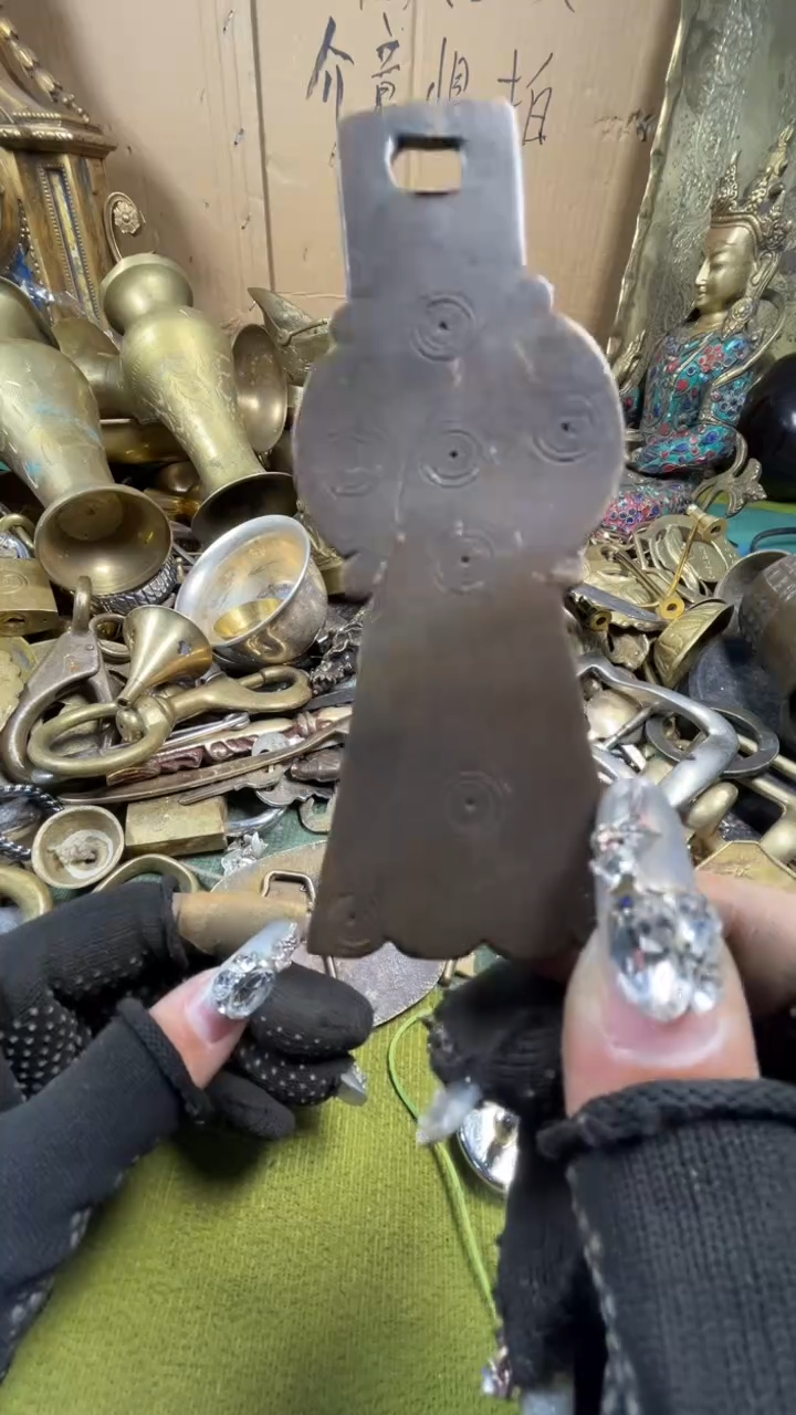 何*辉亿锦铜回流铜器摆件15