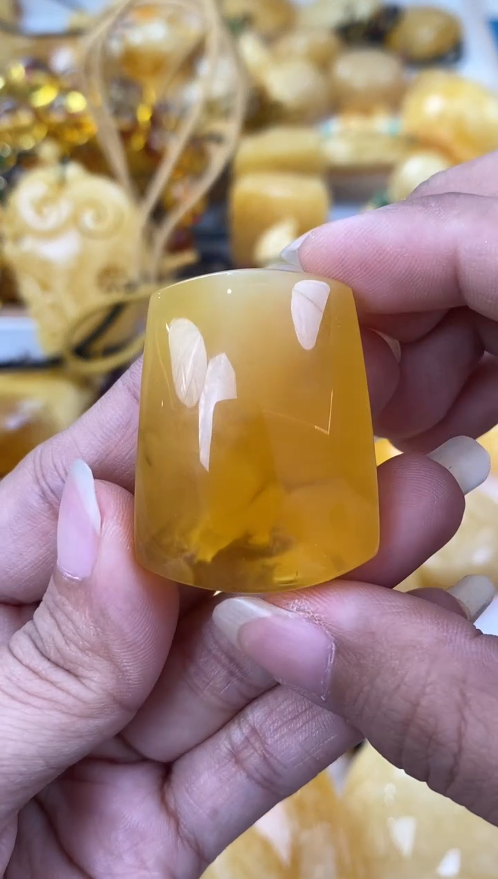 未镶嵌琥珀裸石天然琥珀蜜蜡