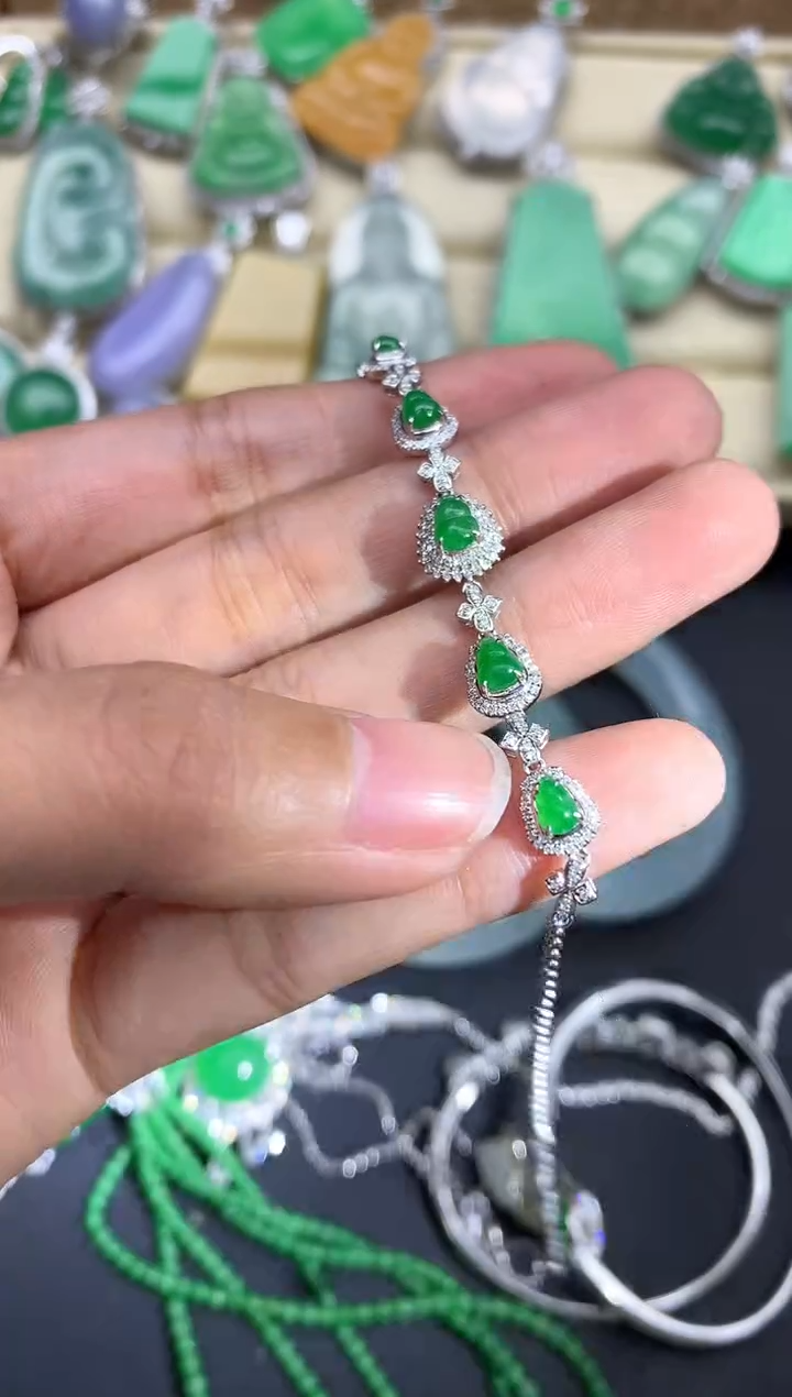 【闪购商品】翡翠手串18K金镶嵌401-中国好珍宝