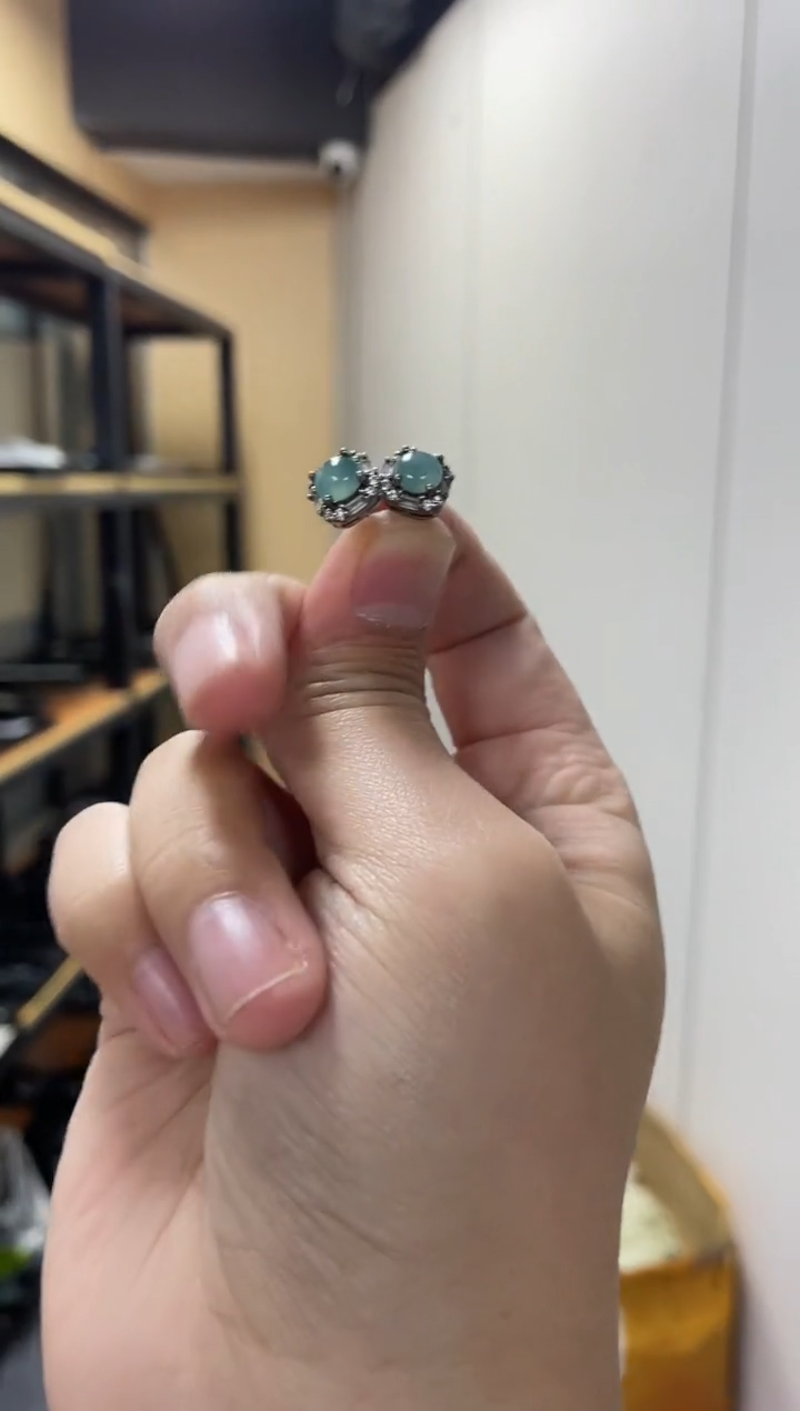 【闪购商品】翡翠耳饰未镶嵌耳钉
