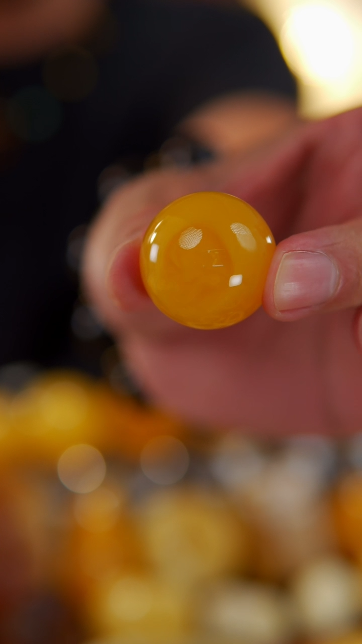 未镶嵌蜜蜡裸石28.6mm焦皮料圆珠13.3