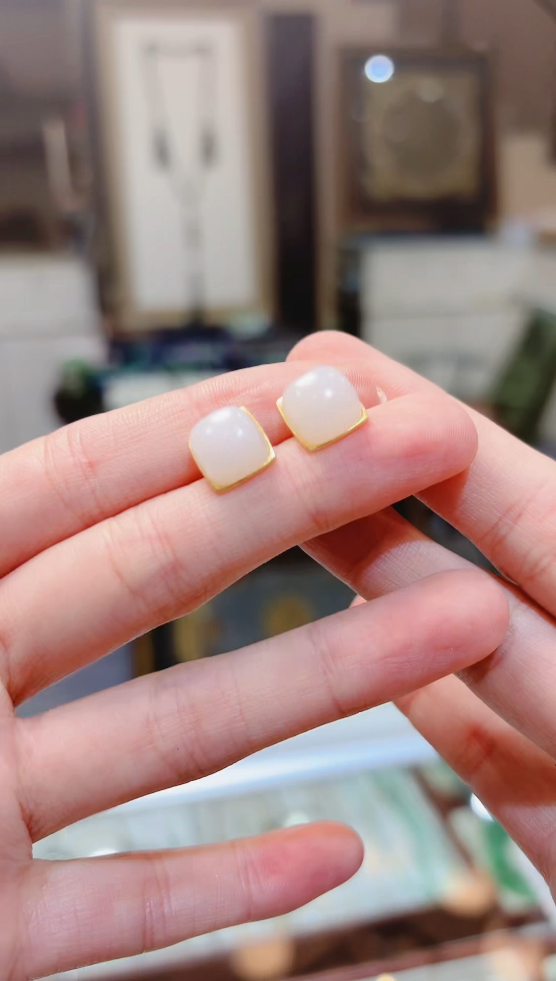 【闪购商品】和田玉耳饰18K金镶嵌和田玉方糖耳钉耳饰