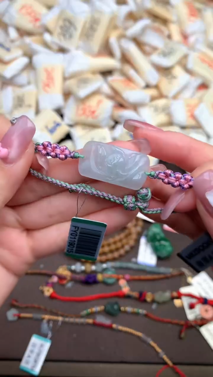 【闪购商品】翡翠手绳未镶嵌—