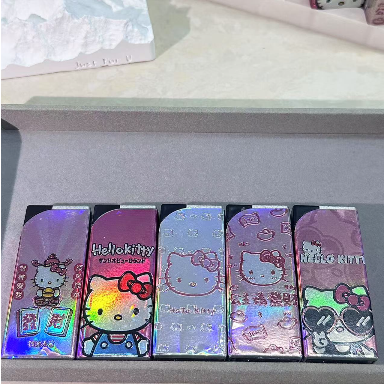 hello Kitty镭射蓝焰打火机防风ins卡通女生小众