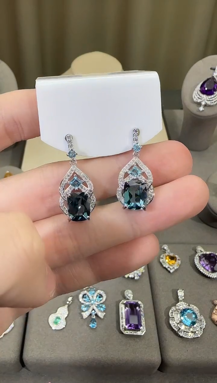 银S925镶嵌托帕石耳饰10*8mm伦敦蓝耳坠