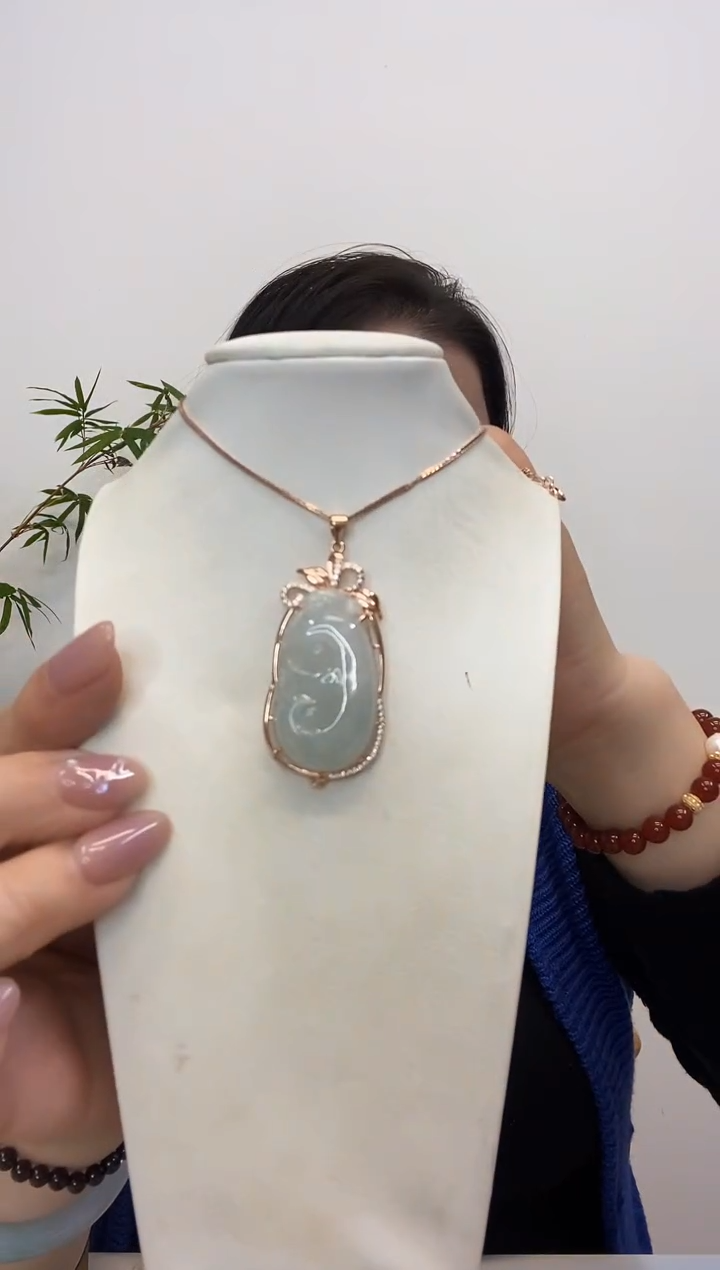 【闪购商品】翡翠吊坠(赠链)银S925镶嵌如意玫瑰边