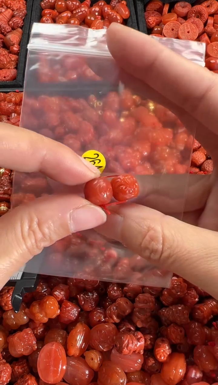 【闪购商品】南红玛瑙颈饰未镶嵌1
