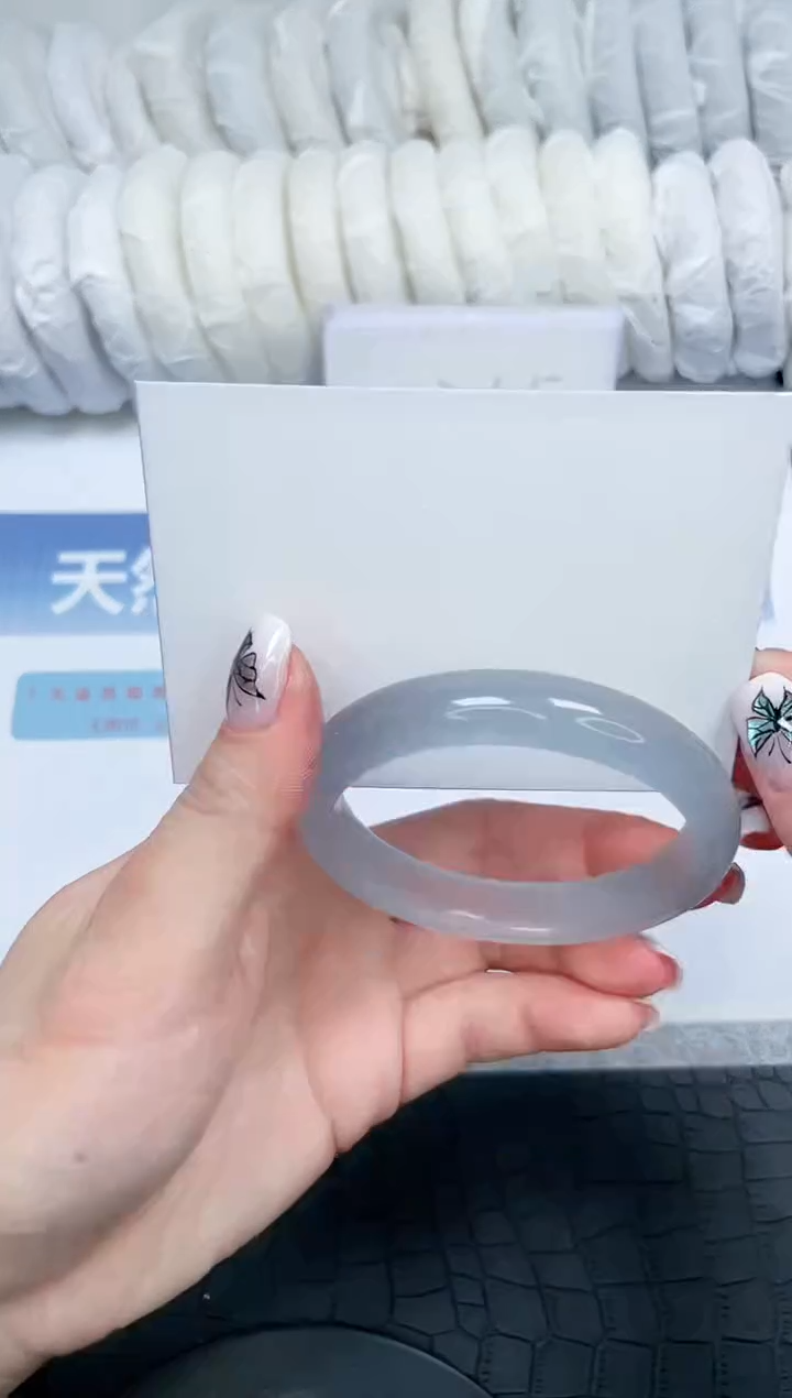 【闪购商品】石英质玉手镯未镶嵌302-