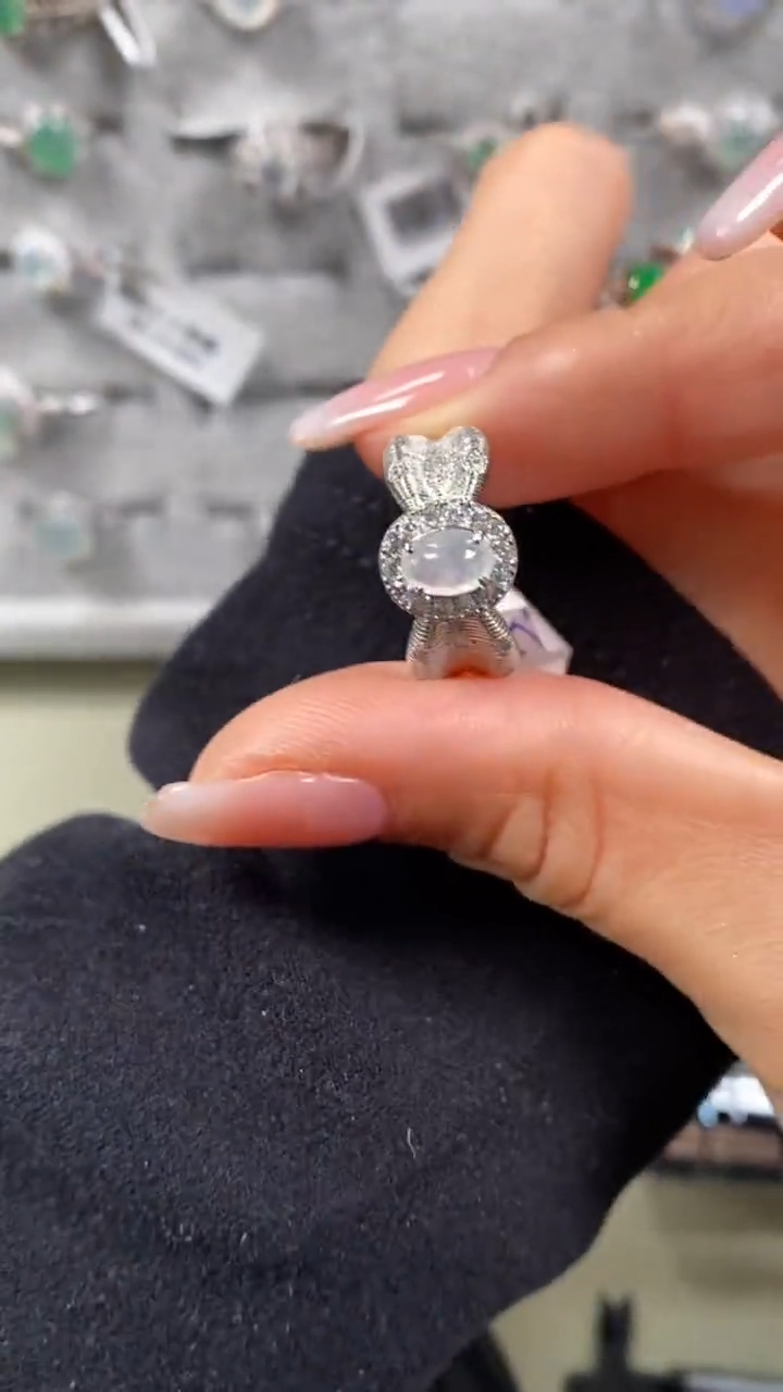 【闪购商品】翡翠戒指银S925镶嵌9252