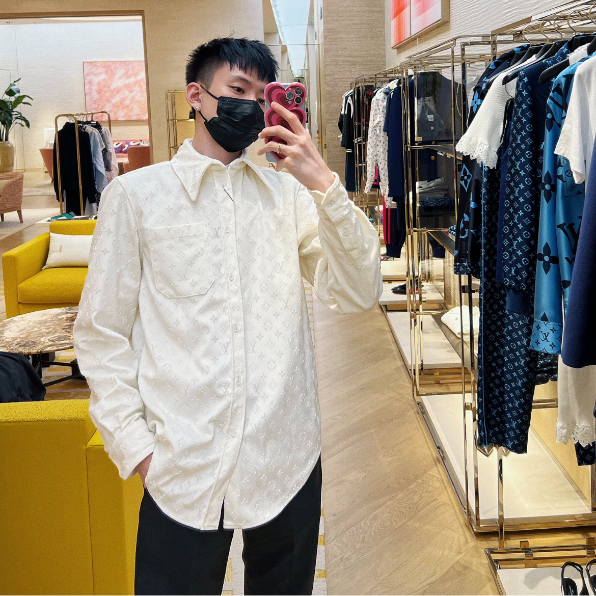 99新 LouisVuitton/路易威登 白色暗纹Logo衬衫/尺码L/VVH003283