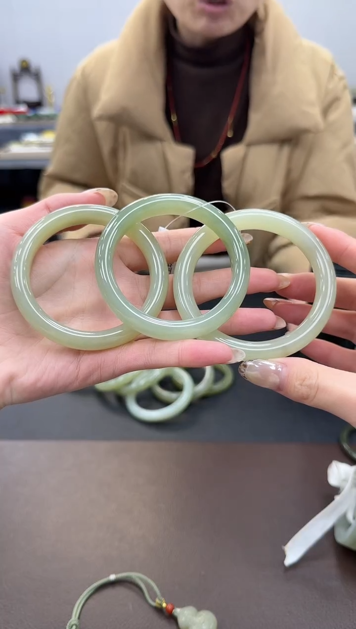 未镶嵌手镯和田玉多样性发其一zj圈口备注带天然纹理结构