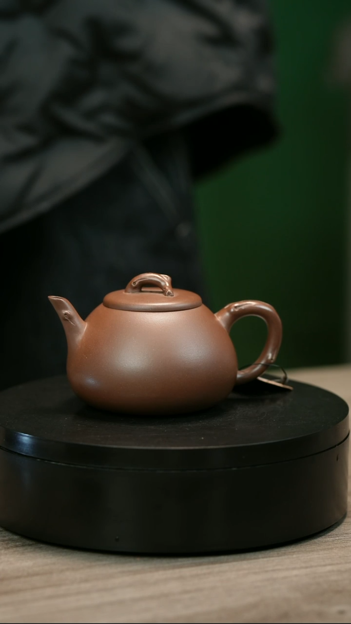 茶壶紫砂诗***少H1747周卓琴底槽清树圆