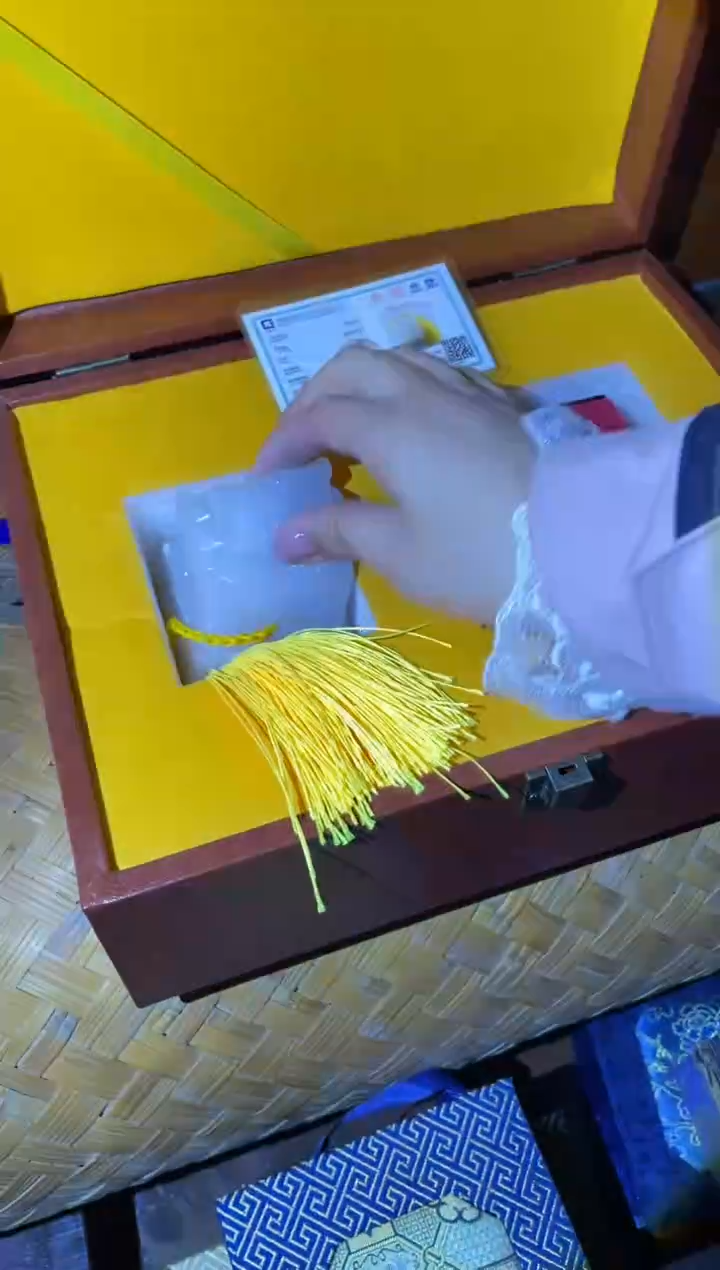 【闪购商品】一一一一一一龙印套盒