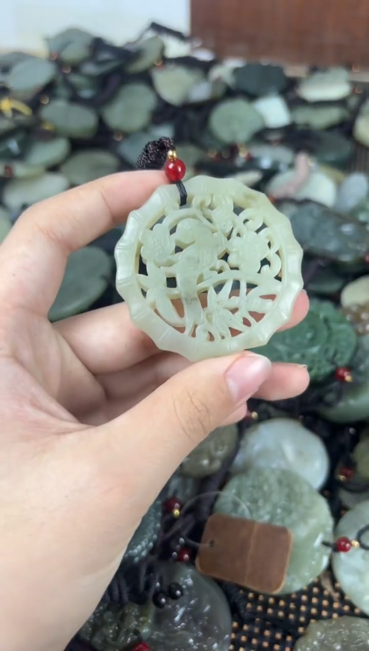 【闪购商品】和田玉颈饰未镶嵌1