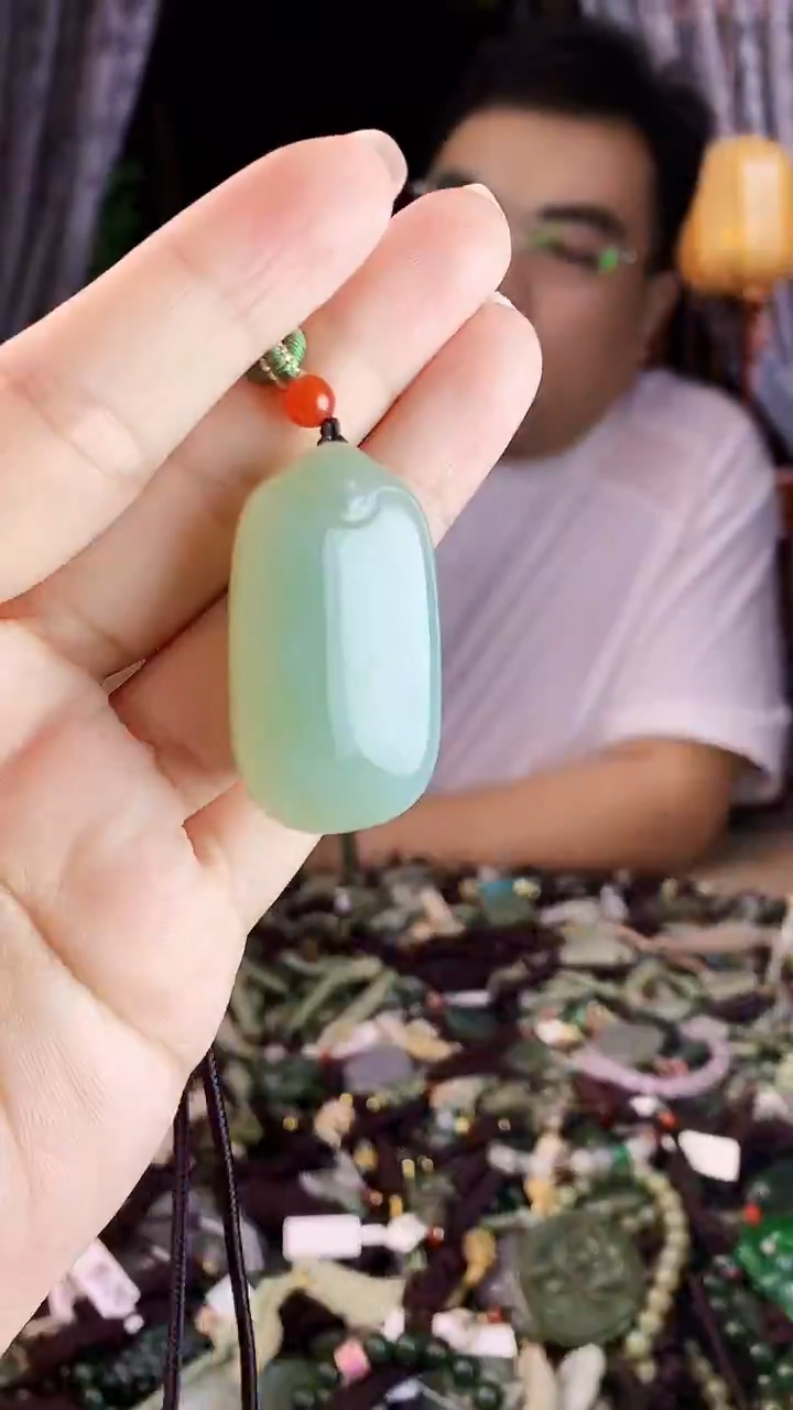 未镶嵌和田玉挂件1