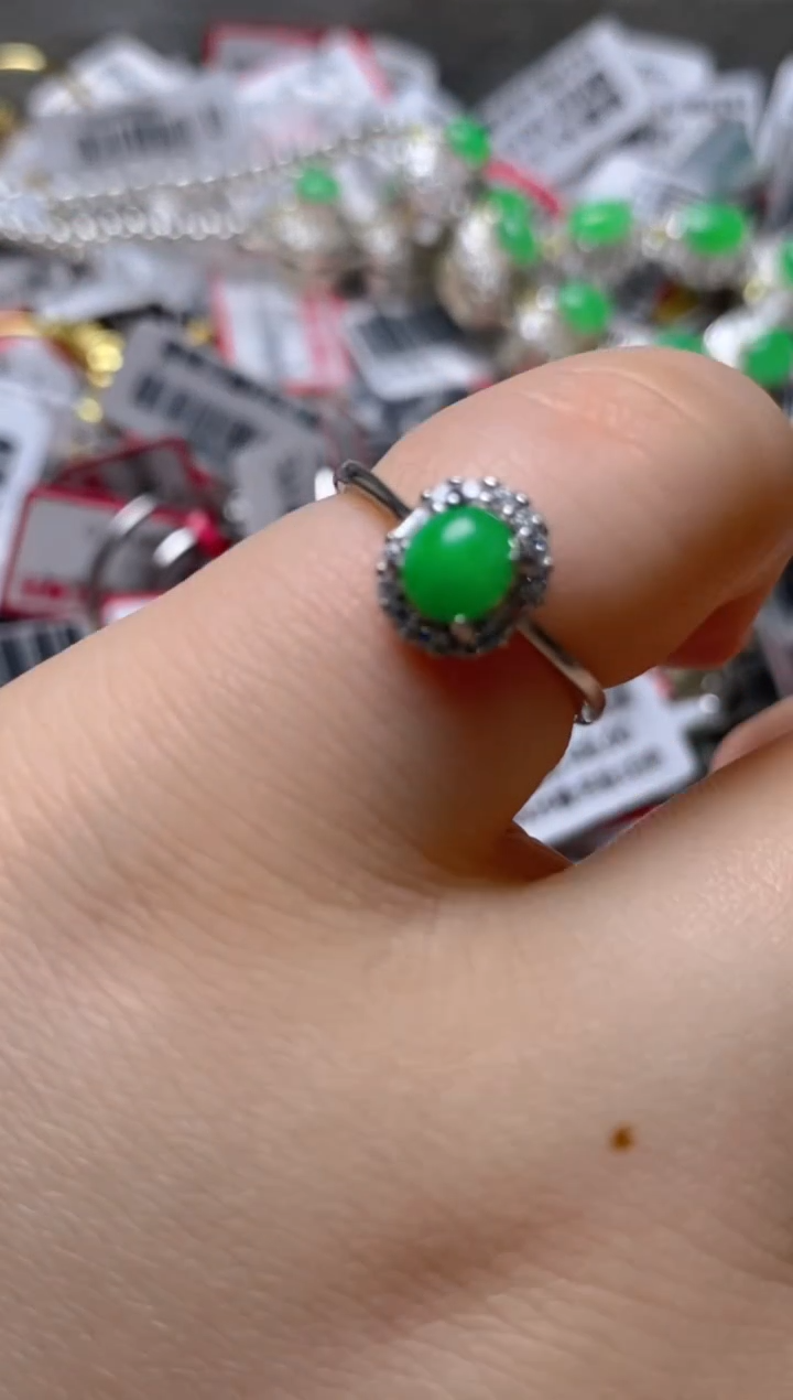 银S925镶嵌戒指翡翠百内无证书