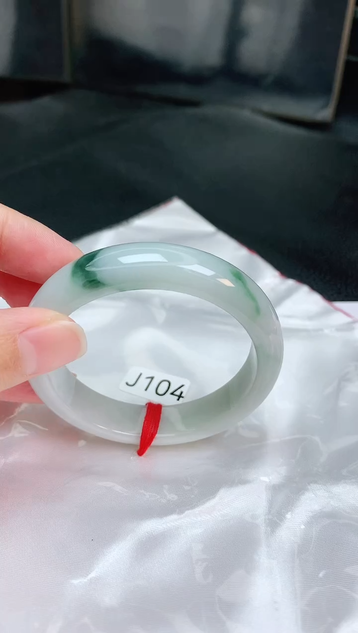 【闪购商品】翡翠手镯未镶嵌缅甸天然A货翡翠手镯