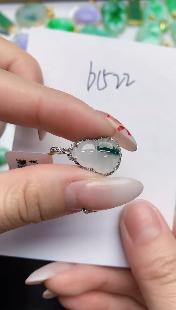 【闪购商品】翡翠颈饰18K金镶嵌00000000000