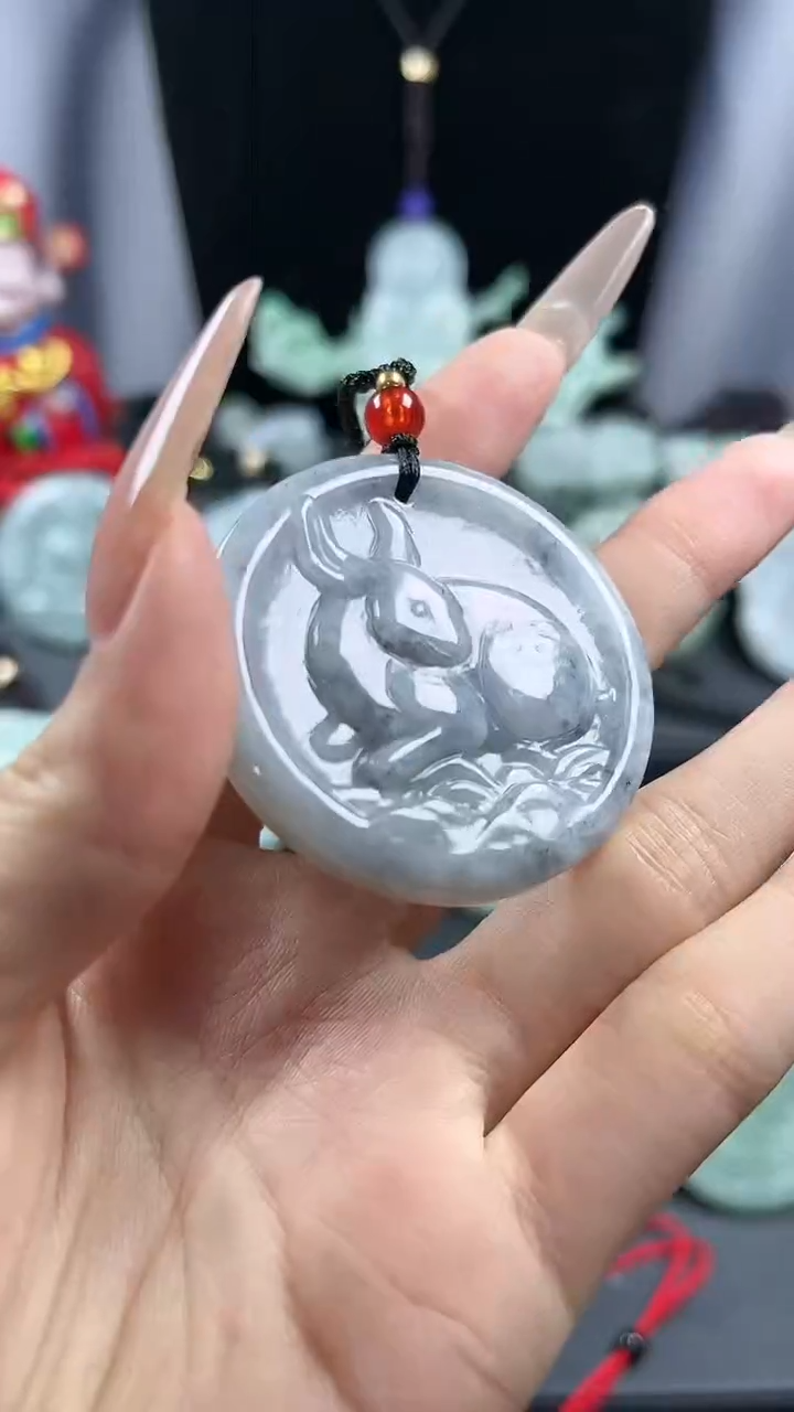 【闪购商品】翡翠颈饰未镶嵌小兔