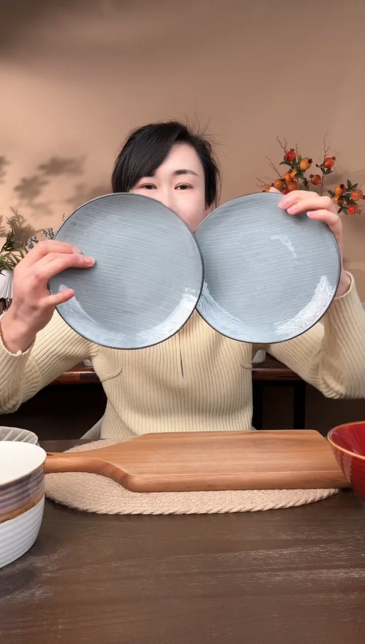 【闪购商品】瓷片7.8英寸异形线条麻点盘2只微瑕