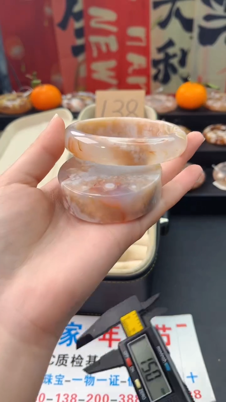 【闪购商品】石英质玉手镯未镶嵌赠送镯心（60圈口）