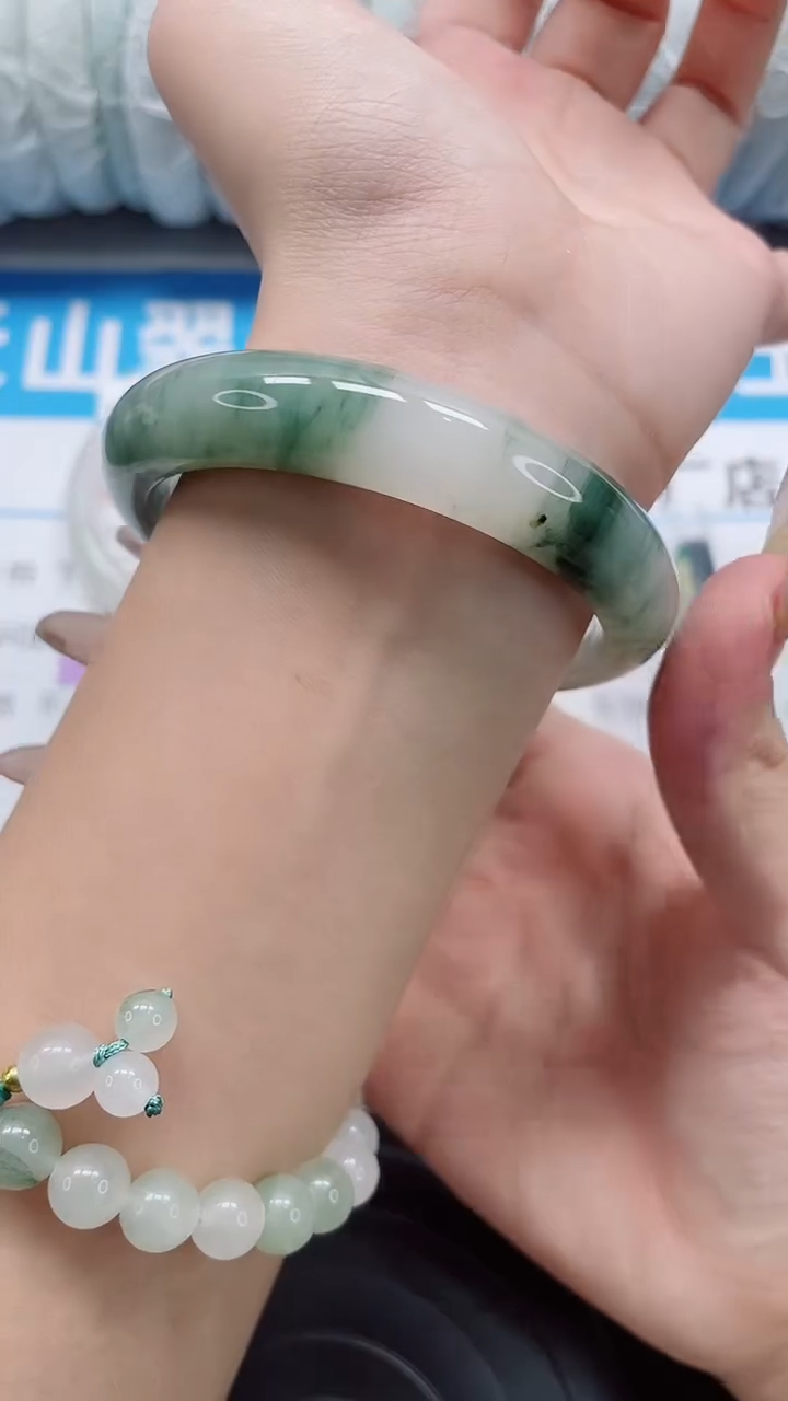 未镶嵌手镯石英质玉255-58/59