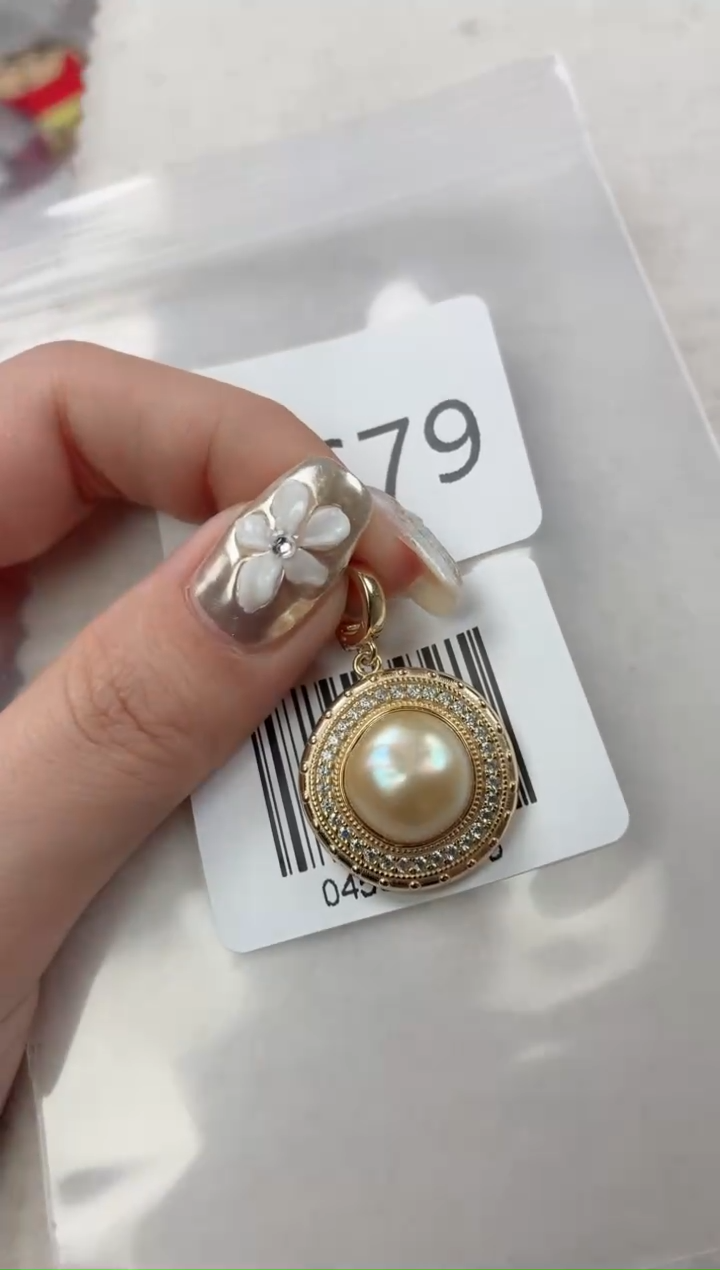 银S925镶嵌吊坠海水珍珠E679