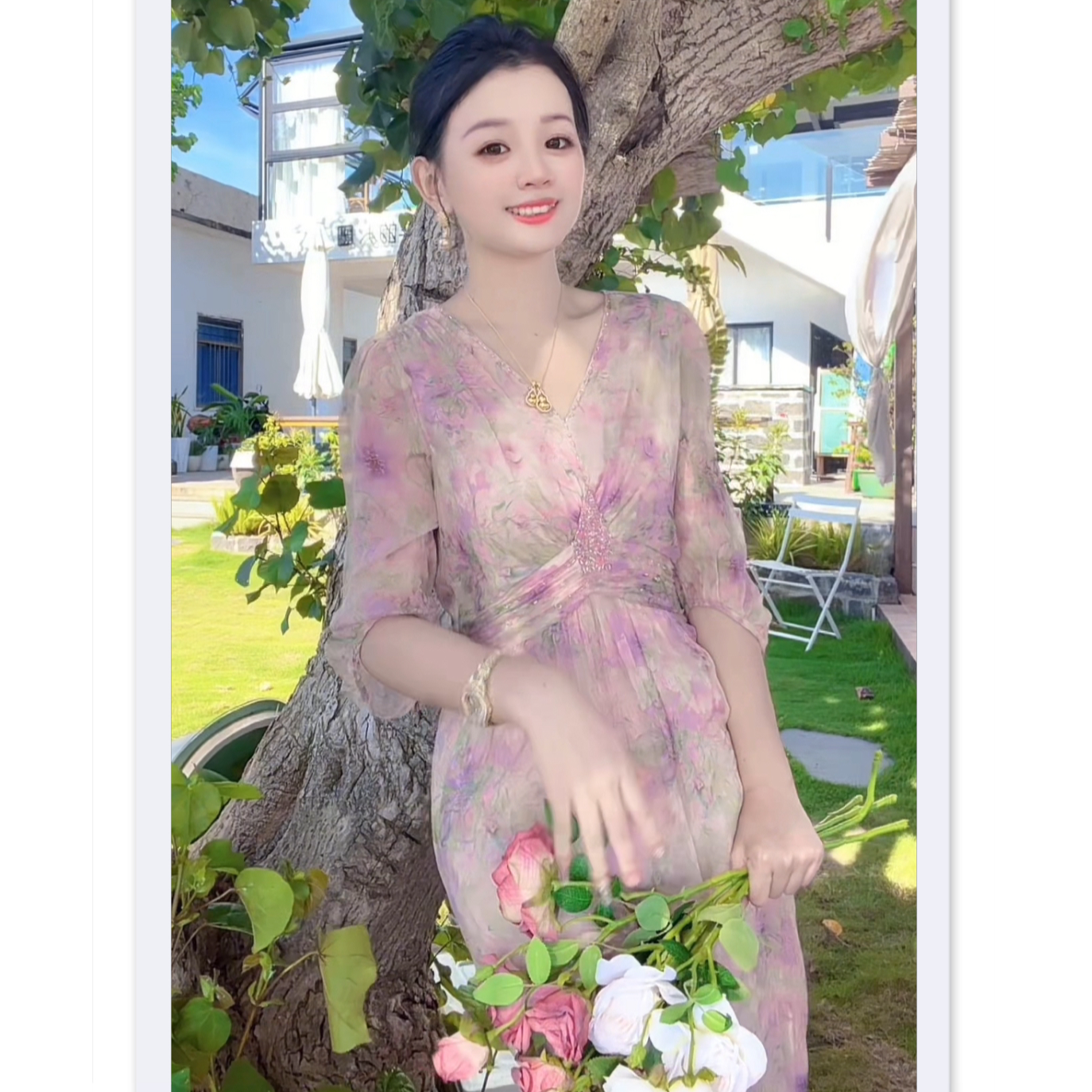 《小暖心选》“月灵”重工钉珠V领显瘦时尚印花桑蚕丝连衣裙80158