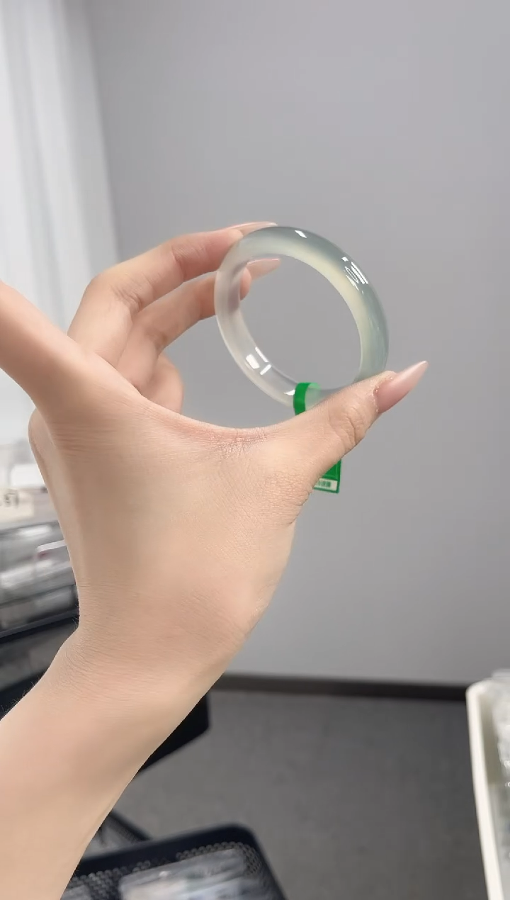 【闪购商品】玛瑙/玉髓手镯未镶嵌51-52圈口