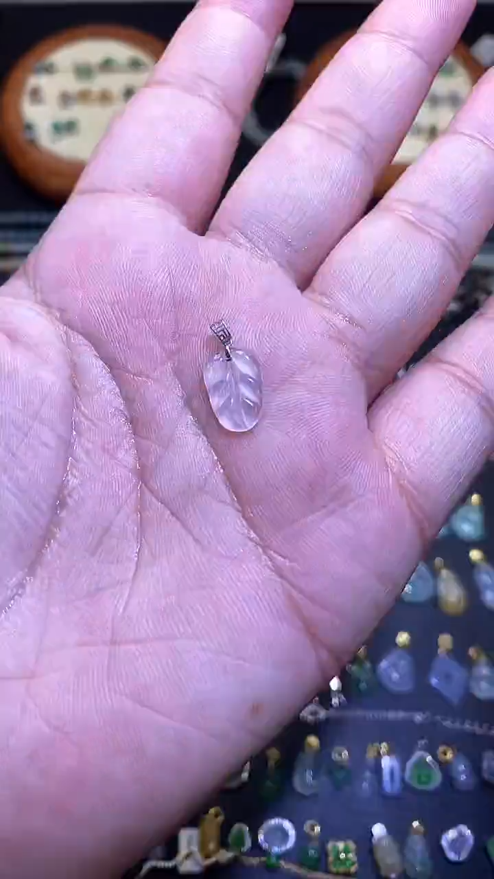 【闪购商品】翡翠吊坠(不含链)18K金镶嵌1