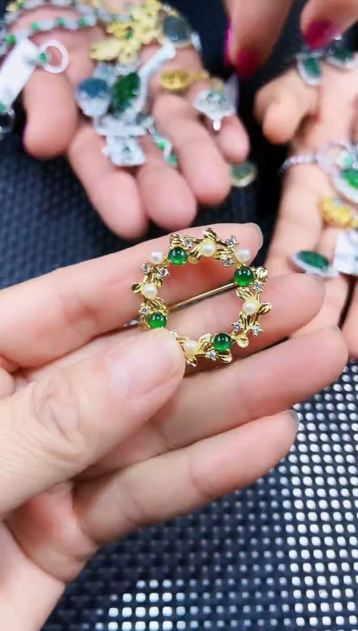 【闪购商品】翡翠吊坠(不含链)未镶嵌11111111