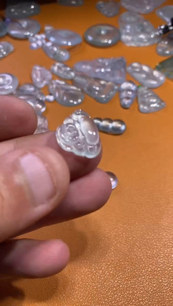 翡翠挂件未镶嵌佛公1180