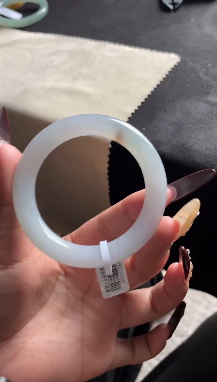 未镶嵌手镯翡翠三天鉴赏期